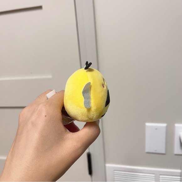 Squishmallow Micromallow - Sunny the Bee - Picture 4 of 4